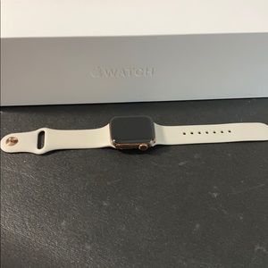 Apple series 4 Gold Stainless Steel Case 40mm